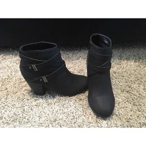 Black boot heels